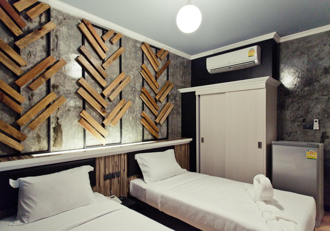 The Proud Hotel Ubonratcsathani Kültér fotó